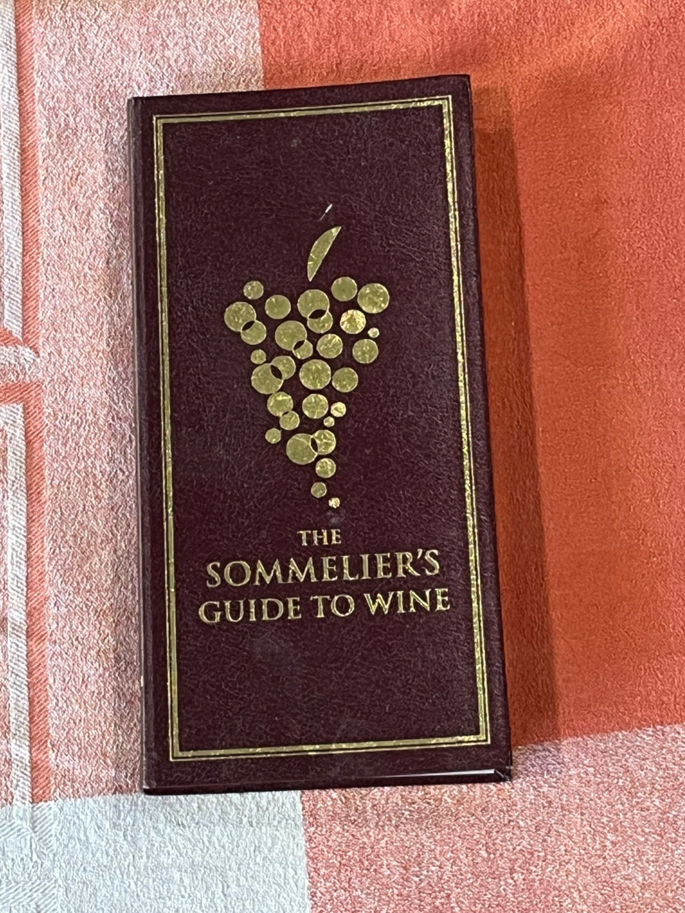 The Sommelier's Guide to Wine - Burgundy Cover - Picture 3 of 9